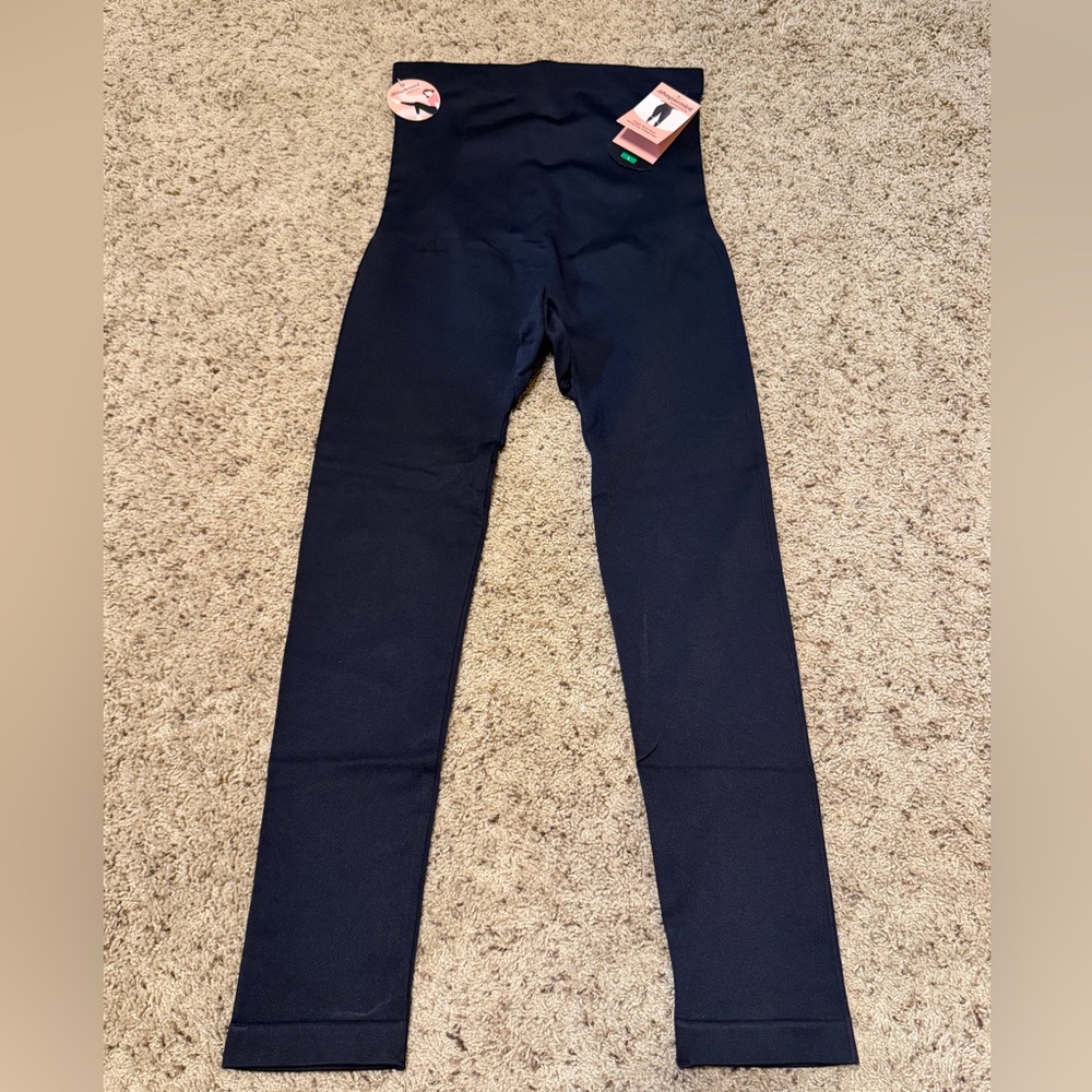 Shapermint Essentials High Waisted Shaping Leggings Color: Black Size: Large NWT